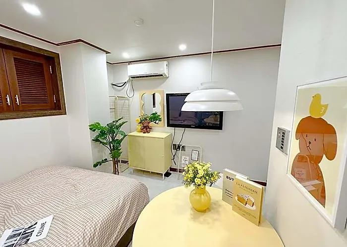 8 Hotel
